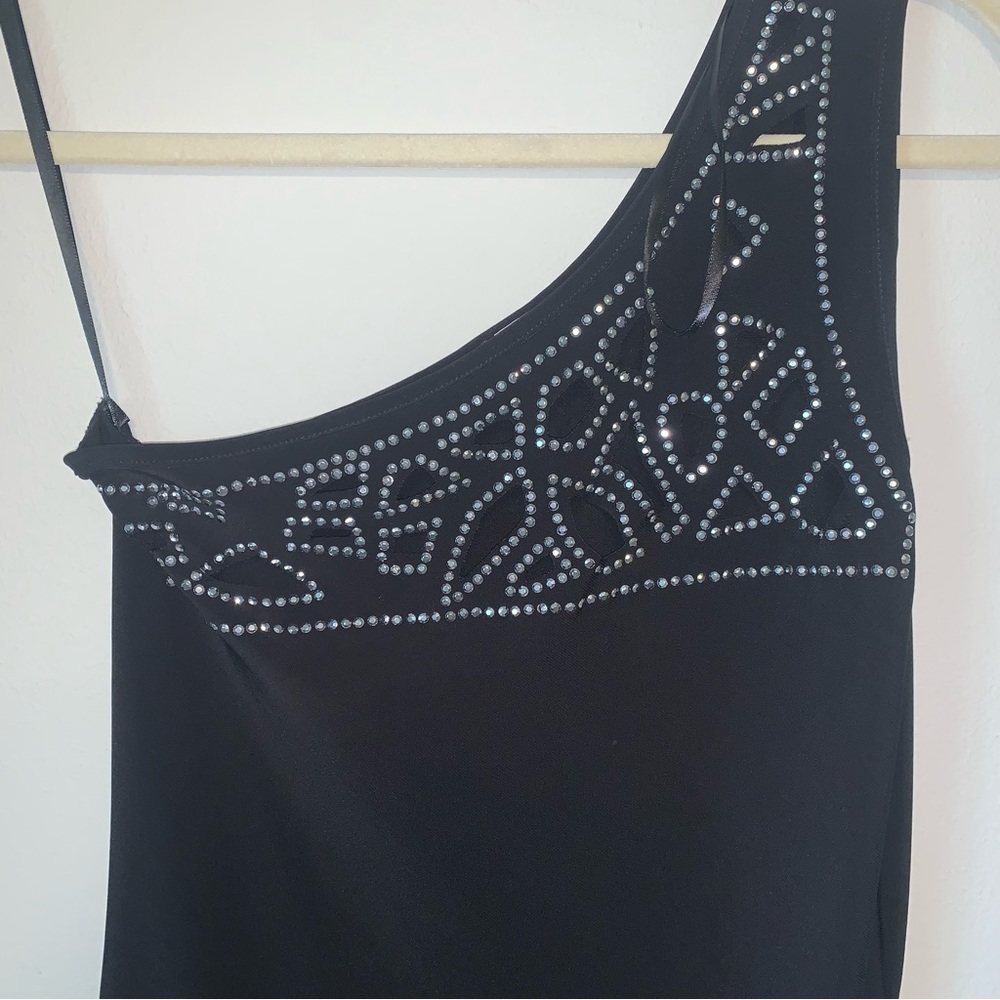 Venus Black One Shoulder Cut Out Asymmetrical Top Size Medium | item #285 - Picture 2 of 12